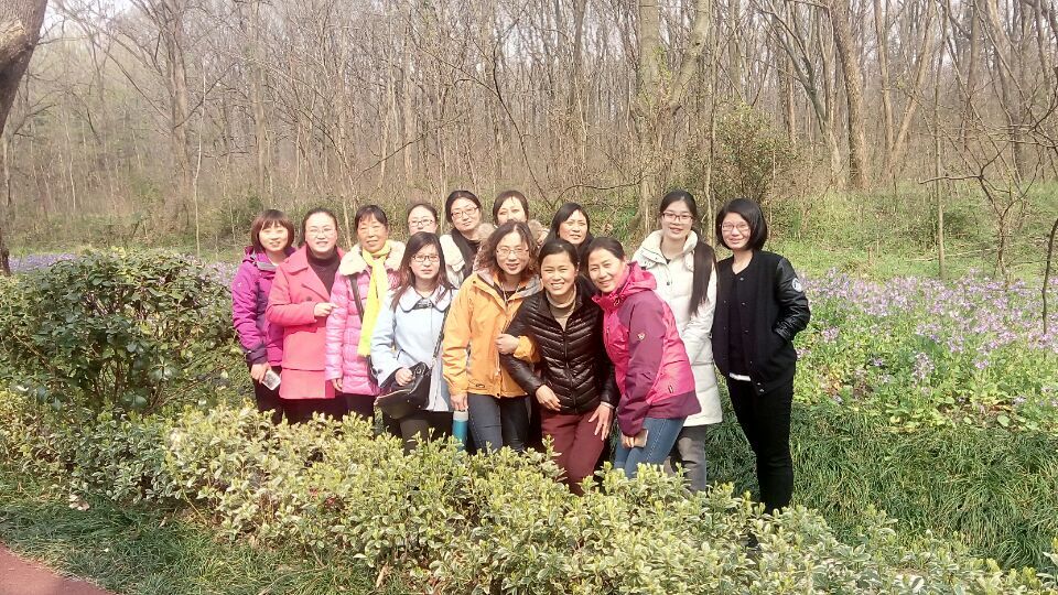 开云手机入口官网工会开展庆三八户外踏青活动